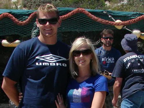 In love with my Savior; Married to an awesome husband; Musician; -and Dreamer!