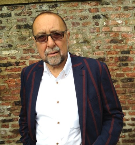 Radio Presenter/Event Host. The Folk Hour on WHCRFM, Vixen101, Preston FM, Beverley FM & Drystone Radio. Send music/enquiries to max.roberts10@yahoo.co.uk