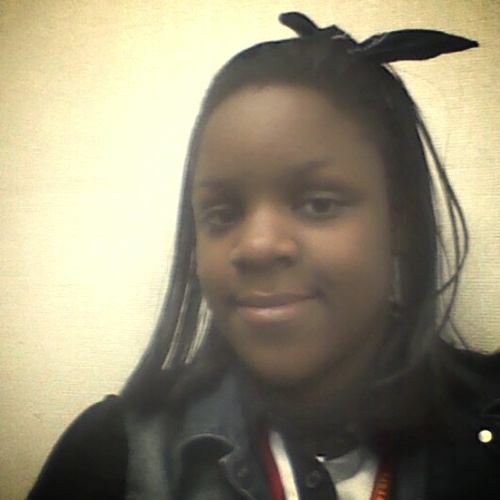 Follow me,  i follow back (:
