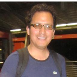 Ing. Informático. Apasionado por la Tecnología, Logística y Finanzas con IA.