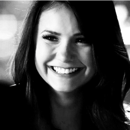 I'm Elena , YOLO http://t.co/EVRaJlAsdk Thats me :3