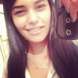 Segue o tt 1 @Novinha_33 |  |  Só pedir que eu sigo dde volta | |  Adc no facebook http://t.co/jzW7N7Frid
Segue no Instagram   http://t.co/HqQsIzzA0r