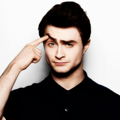 Harry Potter ™ ''ALWAYS'' É possível encontrar a felicidade mesmo nas horas mais sombrias, se lembrar de acender a luz.(Alvo Dumbledore)