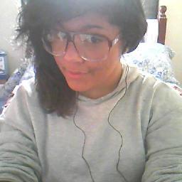 MCR,BVB e BMTH, mina da @beatrizteza e amante da @_maryh_porra ueheuh sou bissexual #HomofobiaNAO curto screamo e é isso ai