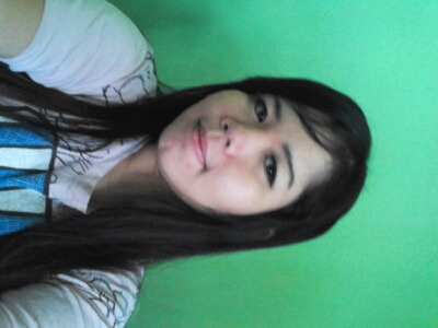 나는 당신을 사랑합니다, my family n my friends please follow me n i will follow u later,,,add me in line with user id: lilya1088.....thank you