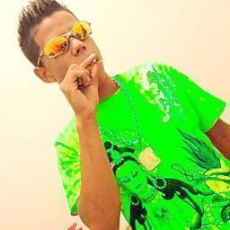 ~ Eu sou da Familia Louco Crazy ♪
  @Mclon_oficial Príncipe ♥