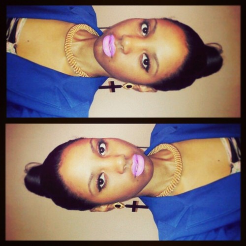 23, Glamourous But Overall I'm a Realist.

Instagram: @_poshpinup