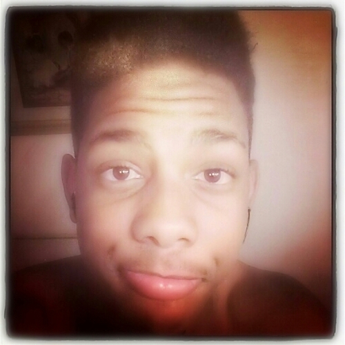 wazzam Twitter And Everyone Else Just Livein Life Playin Football is My Life Being Hood & Smart is What I Like And And Haveing Fun Wit Life Is Me*) $