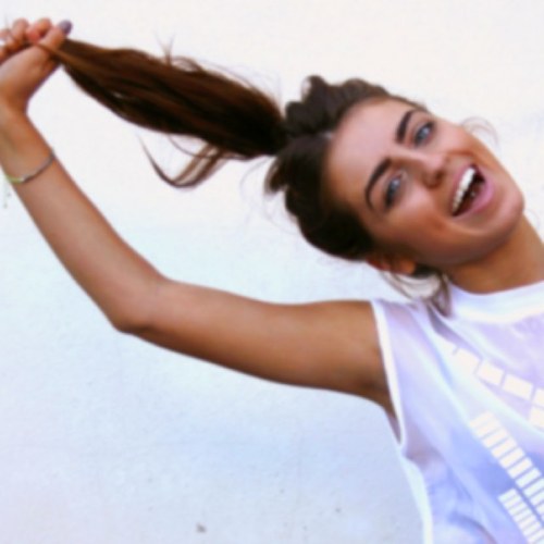 losha334's profile picture. مسآحة صغيرة وصفحة بيضآء تلملم شهوتي للكتآبة