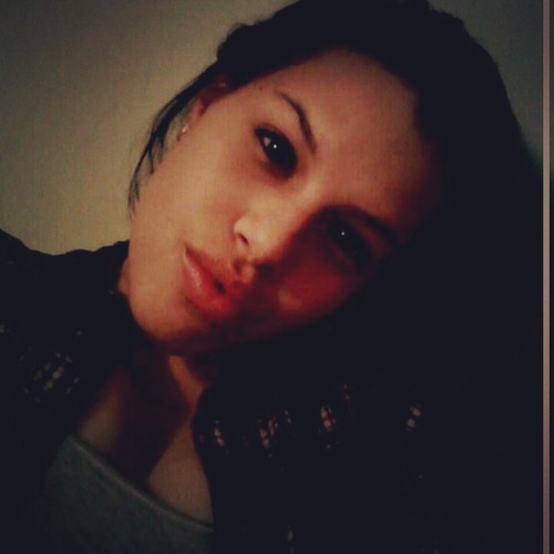 _TAPOUTXO_'s profile picture. One Woman Army