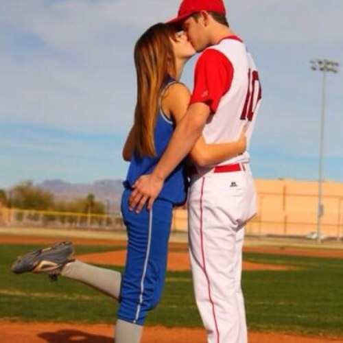 softballbabe017's profile picture. softball player. baseball chaser.