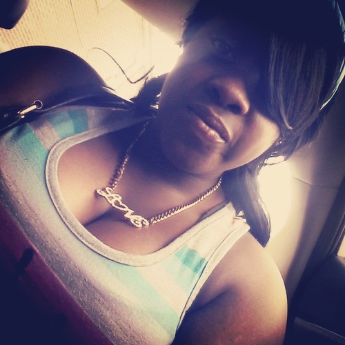 #teamdarkskin ♡♡ 52 love sports outgoing lovee tall boiis♥ 16 nd livinqq my life ツ