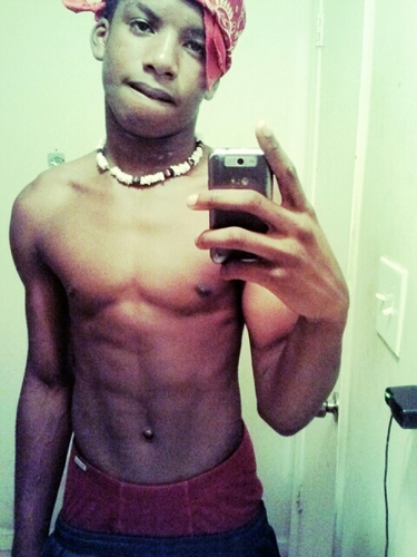 All i wanna  do is touch it ! MakeHaTapout
