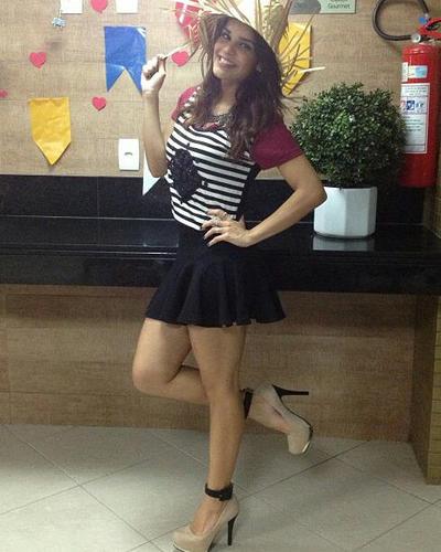 SIMBORA QUE O BABADO AQUI É FORTE,FÃ CLUBE DEDICADO A BARBIE MORENA DO AXÉ @MarielleOficial. OFICIALIZADO 29/06/2012 DONA @Andreza_Marinho