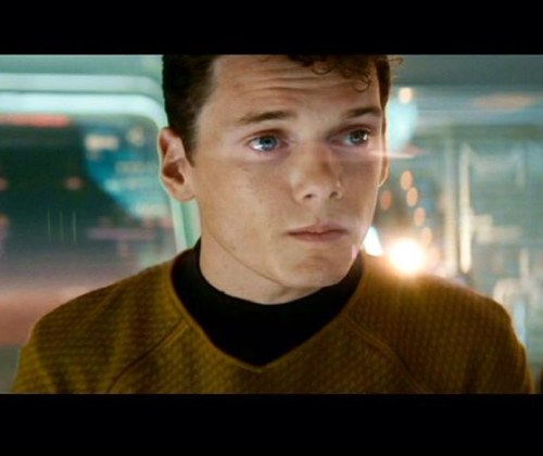 I am an Ensign of ze enterprise married ze keptins sister and I'll alvays keep her safe #Married @EnsignMajelC 6/8/2013 #MF [18+] #StarTrek #Admin