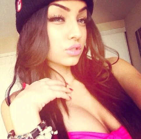 P G 13 .... Go-Go Dancer and the baddest bitch out !!!! DM me ☺