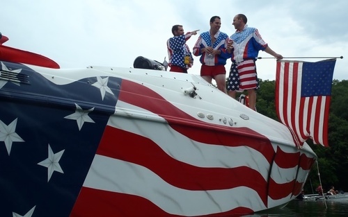 32' American Outlaw Baja sponsored by Team Bo'z Up.  Burning gas, soaking up sun, and celebrating freedom!  U---S---A
