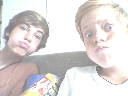 13 y/o farelcollege dm voor app  IG; svenn1999
