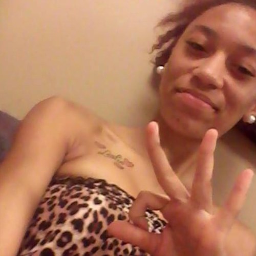 #StressNoneBitchIDont , Im A Trill As Bitch So Fake Dont Live Here . Outcheaa Thuggin It With My Bae #Jalynn #FWUS .