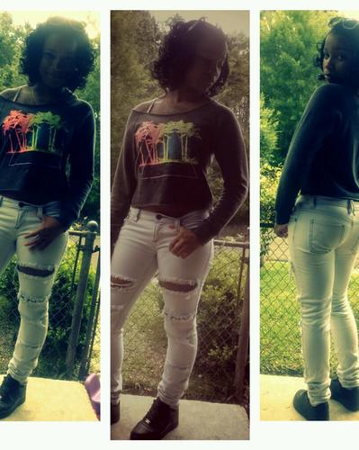 mindd ya business,and stay in yaa lane! far from friendly,yepp fuckk ya feelingss(: