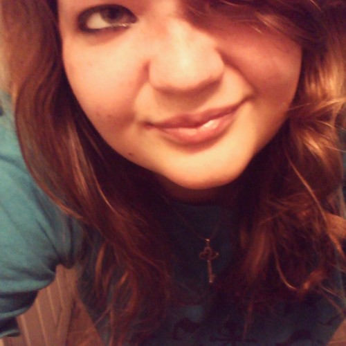 i'm 25 years old, i've grown up alot. I'm a very abnormal human being, and i have two beautiful girls. Kairi, and Kyndal. I have a pretty great boyfriend.