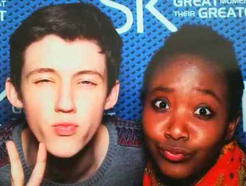 Idk man I'm just Akissi . Met @troyesivan :* @finnharries @jacksgap