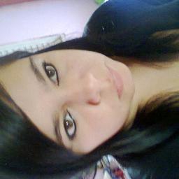 Chocolate e Rock ♥. Prima e melhor amiga da @emily_straange . A vida cobra e a gente tem que cresce ♫' ♥ @nxzerooficial ♥