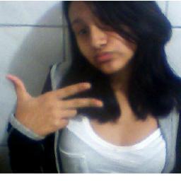 ''Amo ser quem sou, não gosto de gente falsa ao meu lado não,as vezes sou um pouco chata mais e normal né !!!!''