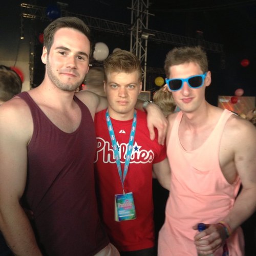 Warringdong's profile picture. All work and no play makes Jack a dull boy