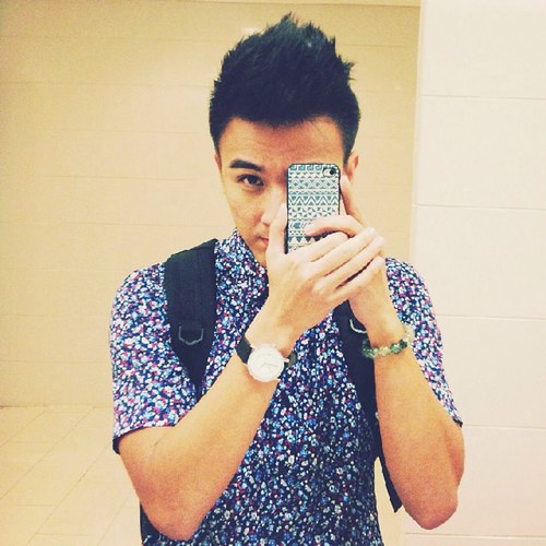 Full time social media specialist and part time stalker.
