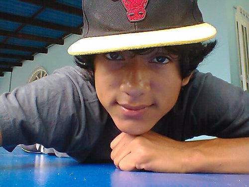 rapper,compositor,rimador. 
sonhador concretizando sonhos de um moleque. 
#iloveskaterapculturaderua..
