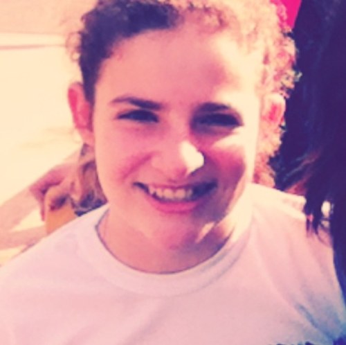 Amo futebol, pizza. ME SEGUE! ! !