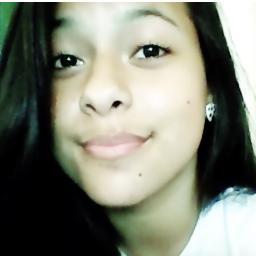 Não sinto raiva, não sinto nada. Sinto saudade, de vez em quando. Quando penso que podia ter sido diferente.