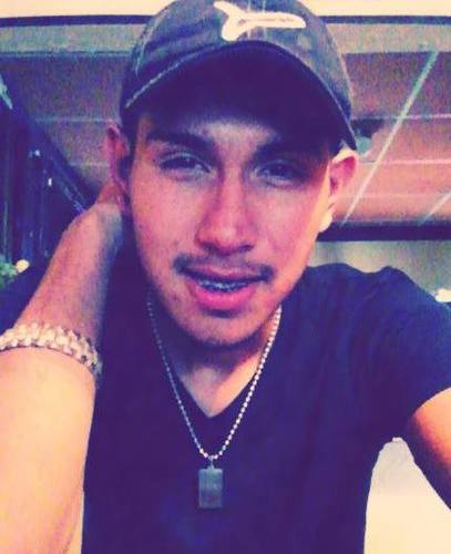 Daniel_Sosa0's profile picture. Soi cantautor de el genero banda romantica y mi deceo es que mi musica suene por todo el mundo brindando alegria al corazon.