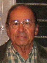Escritor aficionado cargado de recuerdos, apasionado del fútbol y deportista de corazón.
