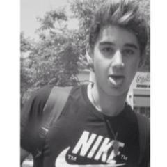 ♡ can somebody come get this crazy white boy ♡