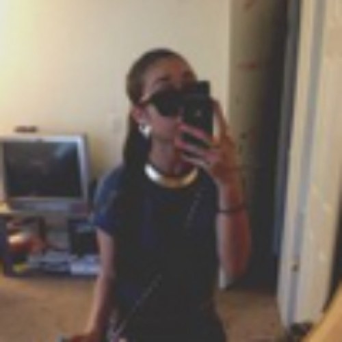 Suicidaloll's profile picture. ♡secret account♡ lazy ,fucked-up, self-harming and depressed teenage girl driving herself crazy