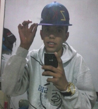 nasci pra ser felis e naum pra satisfazer a vontad dos outros......