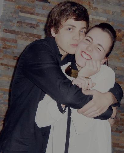 quando digo que te amo mais que td nesta vida..... estou a descrever superficialmente tudo o que sinto @JoanaMLPimentel