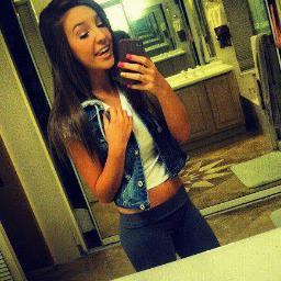 Im adriyana  Jones Baby ♥♥ Lol :))) In  i love my phone & love music #taylorswift For life Im going be me to the fullest  Cause Imma be dancing like im 22!! :))
