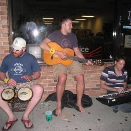 dirty30trio's profile picture. Folk Rockin' Dancin' an Singin'