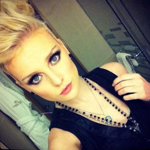 DefinedBeaut's profile picture. Spread your wings my little butterfly. [RP]