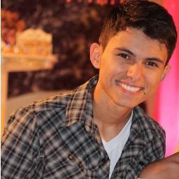 16Anos ; Aquariano ; Percussionista da @BandaRessonar ( http://t.co/qdlWYGTS )
