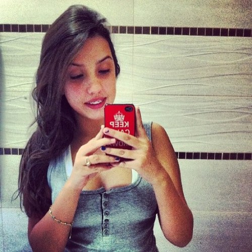 Eu amo a Duda e ela é só minha.kkk @JuliaFiaschi aqui!
