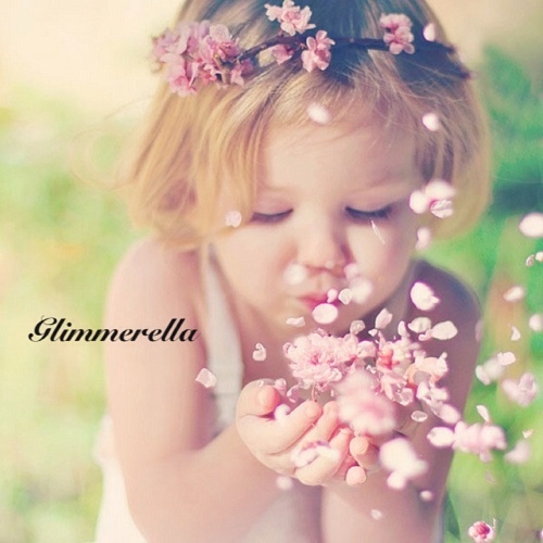 Gwimmer Bwylie Auwelia. Momma’s pwincess. Daddy says I’m gonna be a victor one day. [THG RP || Child account for @NefariousGem || Age: 3]