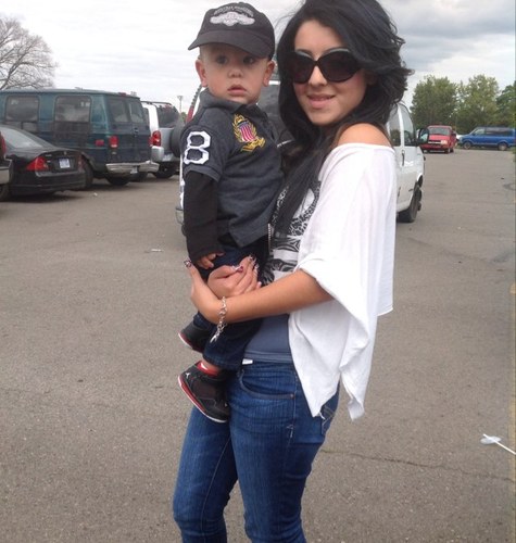 Mguzmii's profile picture. Ze permuman qon Armani ii pistean qon buqanaaz ' ;) 
 100% Sinaloenseee ; kuliakaan ! 
  Zomoz pleebonas de arranqee qee noz guztaa andar al mil :)
#ferrari 3