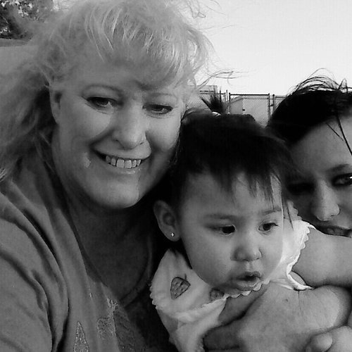 I grew up in Thousand Oaks, 24yrs professional dog trainer, retired LASD Deputy Sheriff, Full-time Mum & Nana, Engaged.