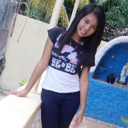 I'm simple if you are ♥ I accept Follow Backs from you sweeties ;)