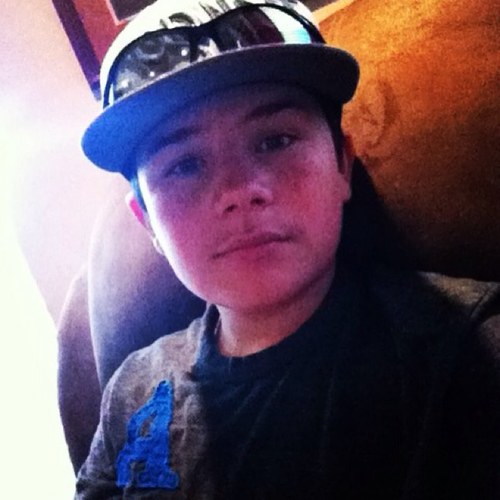 Im 13, Single, soccer is the sport.