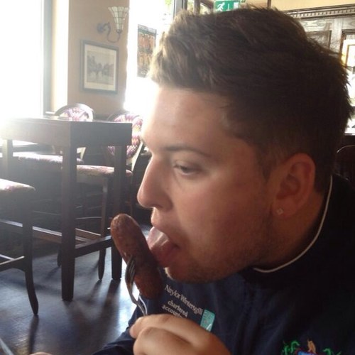 BangerTopps's profile picture. Play cricket for Harden CC - bowl absolute wheels. Love a scrap